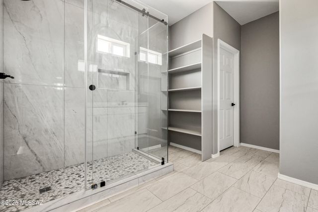 4570 W Milton Road, Tucson, AZ 85746