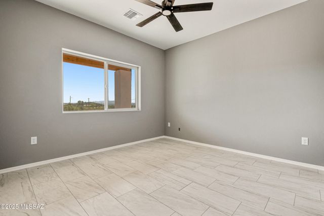 4570 W Milton Road, Tucson, AZ 85746