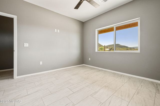 4570 W Milton Road, Tucson, AZ 85746