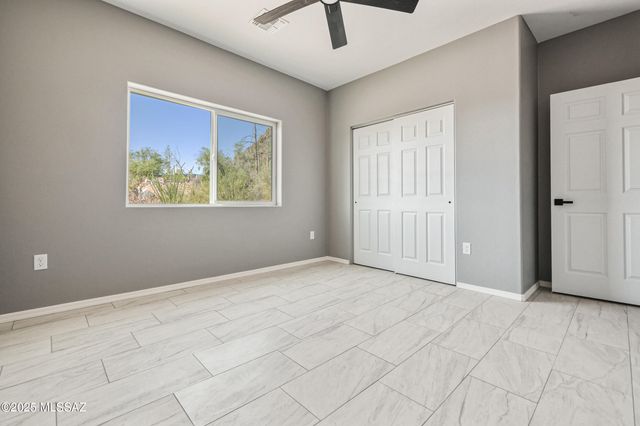 4570 W Milton Road, Tucson, AZ 85746