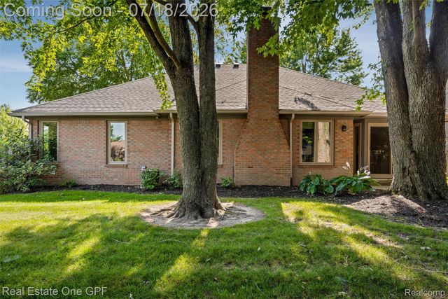 39931 Brylor Court, Clinton Charter Township, MI 48038