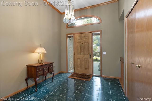 39931 Brylor Court, Clinton Charter Township, MI 48038