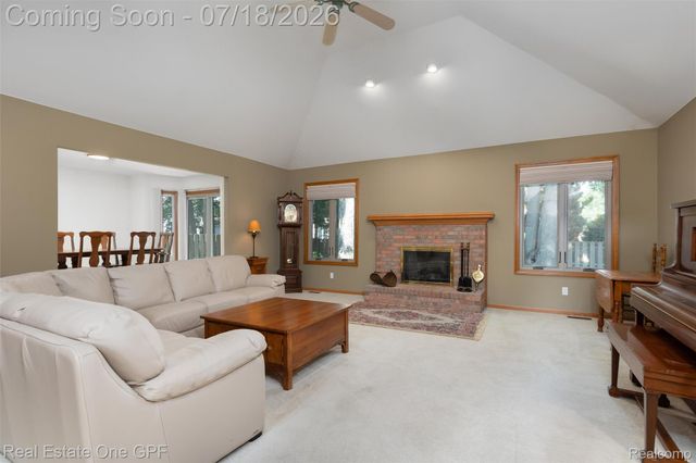 39931 Brylor Court, Clinton Charter Township, MI 48038