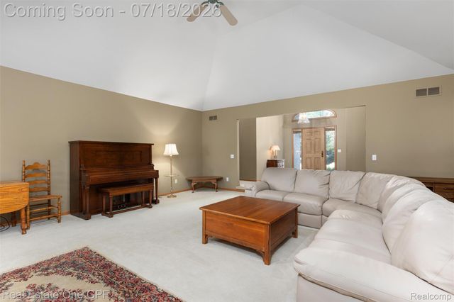 39931 Brylor Court, Clinton Charter Township, MI 48038