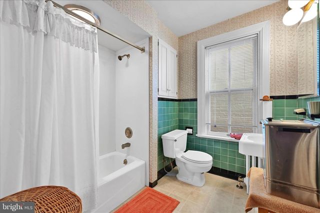 640 W CHESTNUT ST, Lancaster, PA 17603