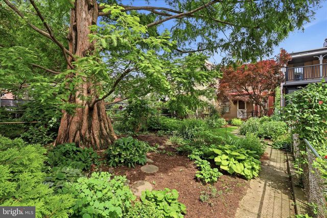 640 W CHESTNUT ST, Lancaster, PA 17603