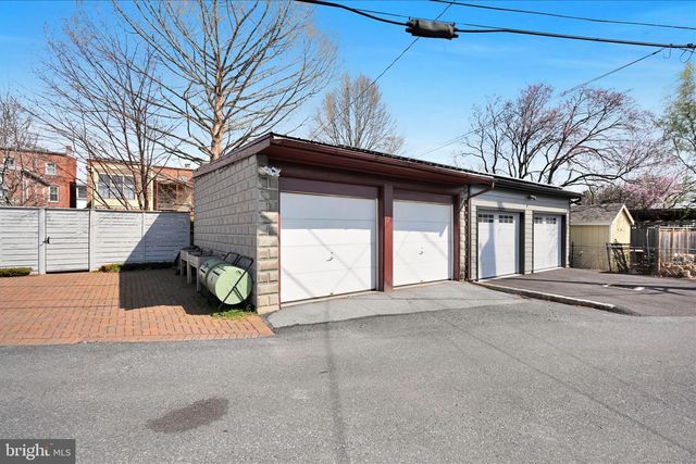 640 W CHESTNUT ST, Lancaster, PA 17603