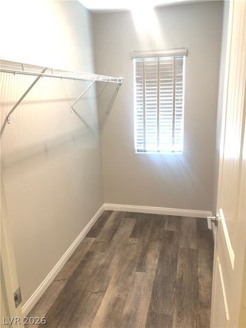 6594 Secret Grove Avenue, Las Vegas, NV 89130