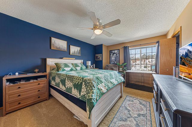 15325 Greenhaven Lane 106, Burnsville, MN 55306