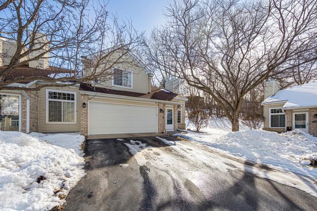 15325 Greenhaven Lane 106, Burnsville, MN 55306