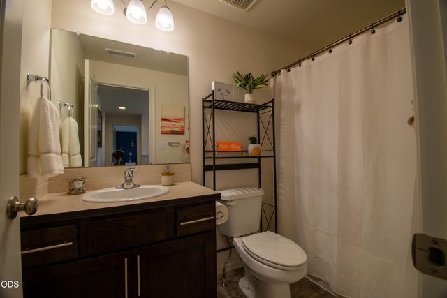 16619 Landing Court, La Pine, OR 97739