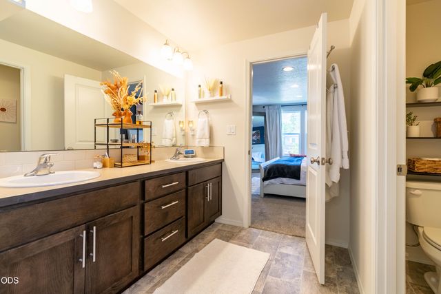 16619 Landing Court, La Pine, OR 97739