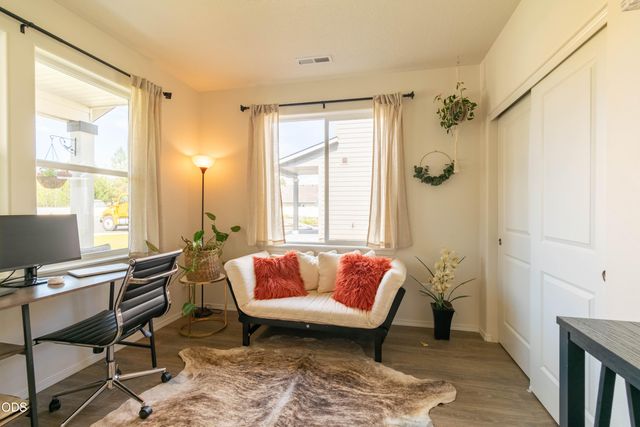 16619 Landing Court, La Pine, OR 97739