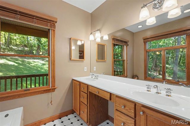 1311 Duke Road, Augusta, MO 63332