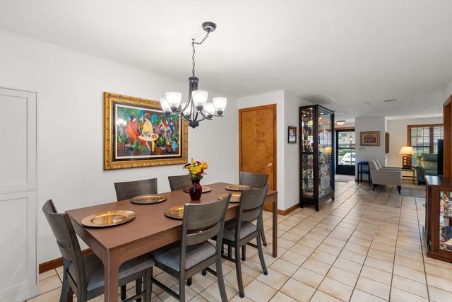 195 Falmouth Road 10, Mashpee, MA 02649