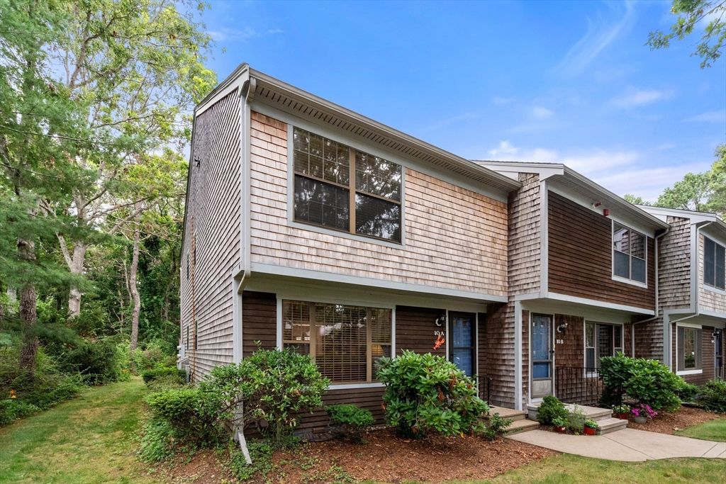 195 Falmouth Road 10, Mashpee, MA 02649