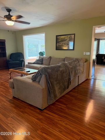 380 W Denny Avenue, Pinebluff, NC 28373