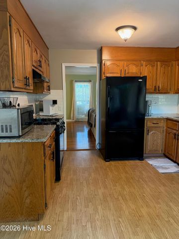 380 W Denny Avenue, Pinebluff, NC 28373