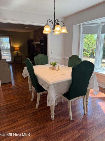 380 W Denny Avenue, Pinebluff, NC 28373