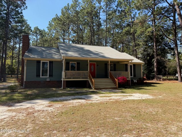 380 W Denny Avenue, Pinebluff, NC 28373