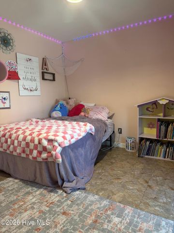 380 W Denny Avenue, Pinebluff, NC 28373