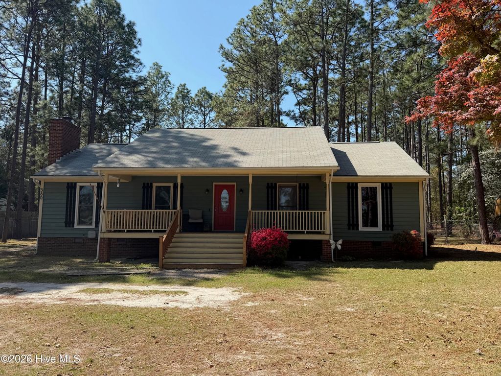 380 W Denny Avenue, Pinebluff, NC 28373