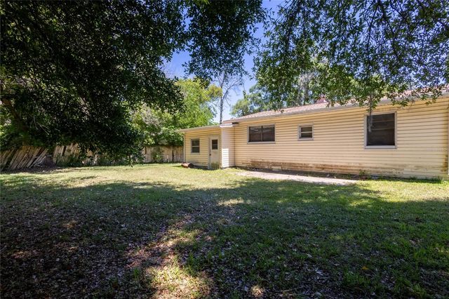 6281 SE HAMES ROAD, Belleview, FL 34420