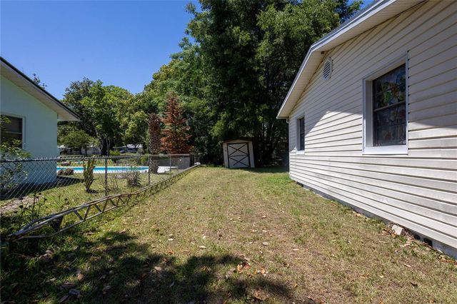 6281 SE HAMES ROAD, Belleview, FL 34420