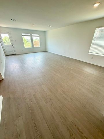 6320 Auburn Dale Road, Pilot Point, TX 76258