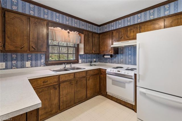 623 Stoney Creek Church Road, Alamance, NC 27217