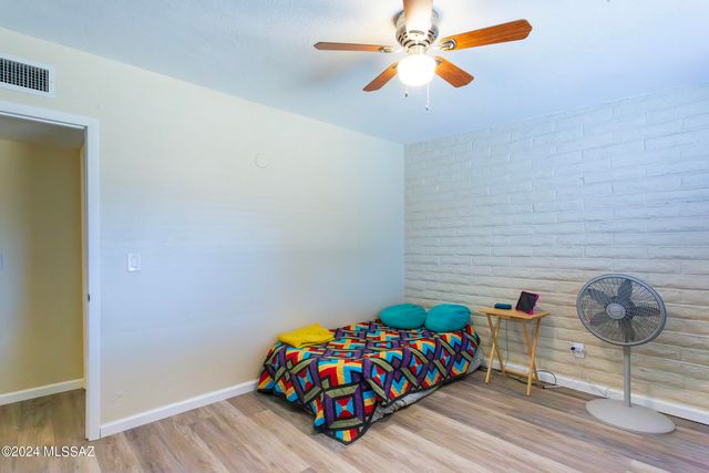 6730 E Hawk Drive, Tucson, AZ 85730