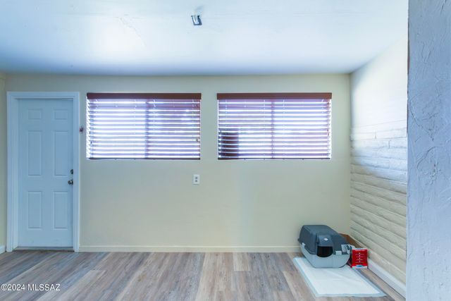 6730 E Hawk Drive, Tucson, AZ 85730