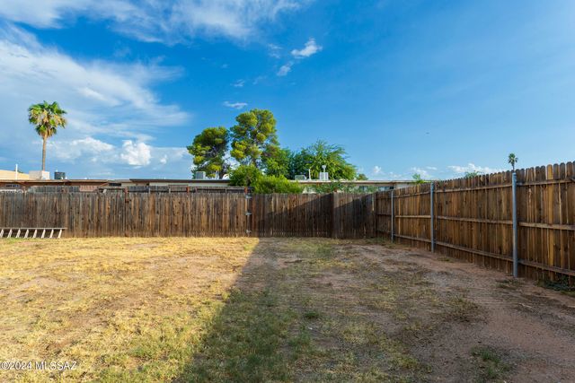 6730 E Hawk Drive, Tucson, AZ 85730