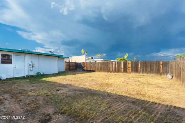 6730 E Hawk Drive, Tucson, AZ 85730