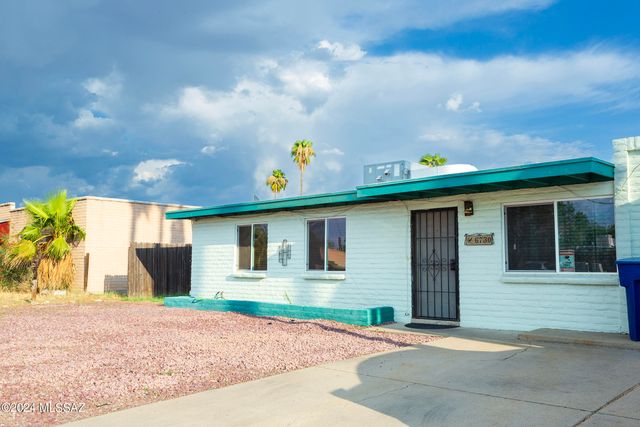 6730 E Hawk Drive, Tucson, AZ 85730