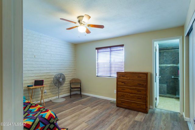 6730 E Hawk Drive, Tucson, AZ 85730
