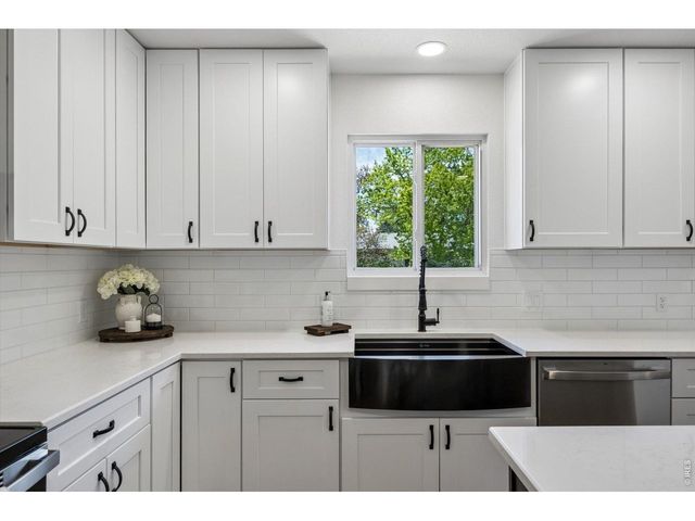 1610 Longs Peak Dr, Louisville, CO 80027