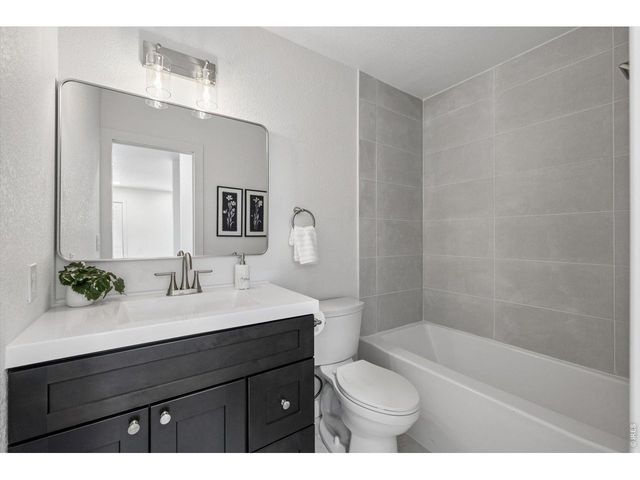 1610 Longs Peak Dr, Louisville, CO 80027
