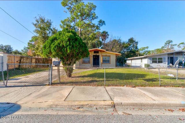 226 Lockhart Street, Daytona Beach, FL 32114