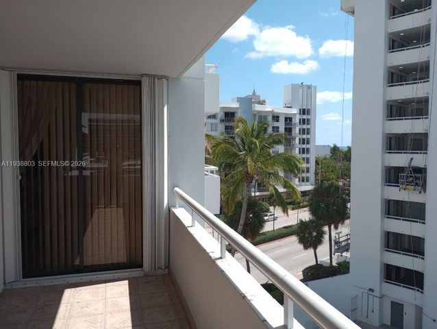 6830 Indian Creek Dr 5B, Miami Beach, FL 33141