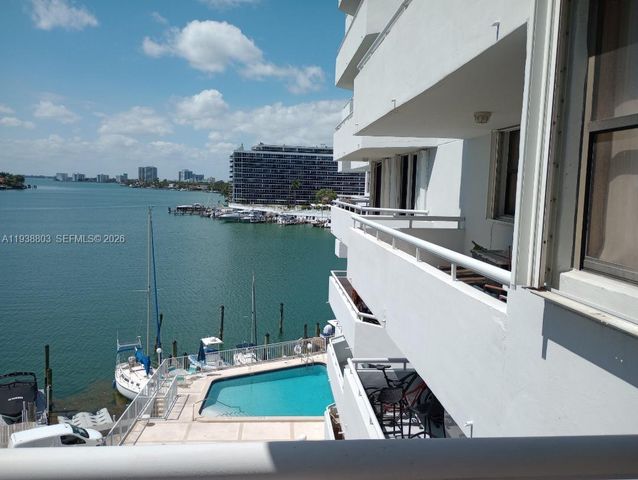 6830 Indian Creek Dr 5B, Miami Beach, FL 33141