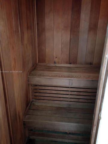 6830 Indian Creek Dr 5B, Miami Beach, FL 33141