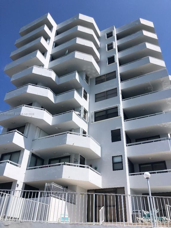 6830 Indian Creek Dr 5B, Miami Beach, FL 33141