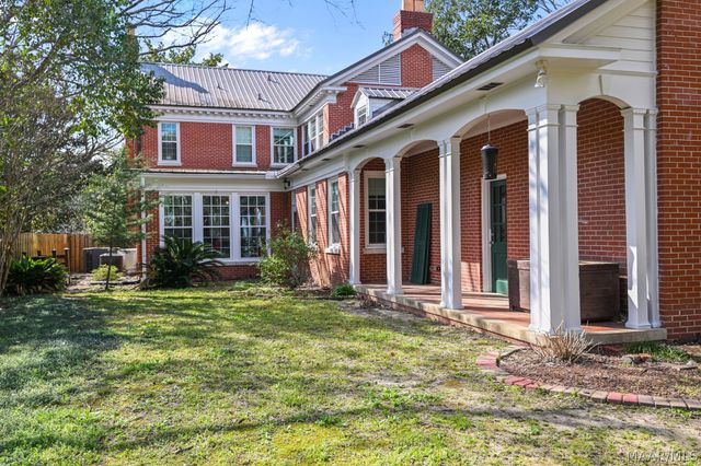 1733 S Perry Street, Montgomery, AL 36104