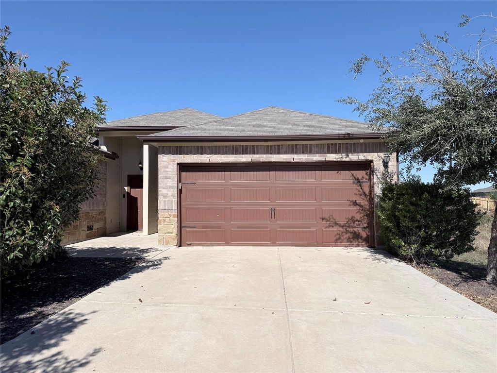 623 Jack Rabbit LN B, Buda, TX 78610