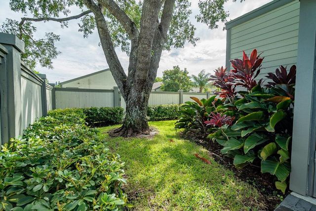 13335 Bedford Mews Court, Wellington, FL 33414