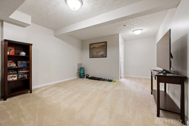 1475 Artesian Lane, Fairborn, OH 45324