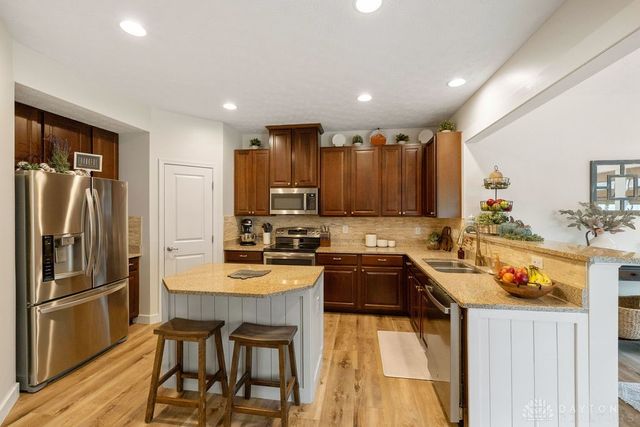 1475 Artesian Lane, Fairborn, OH 45324
