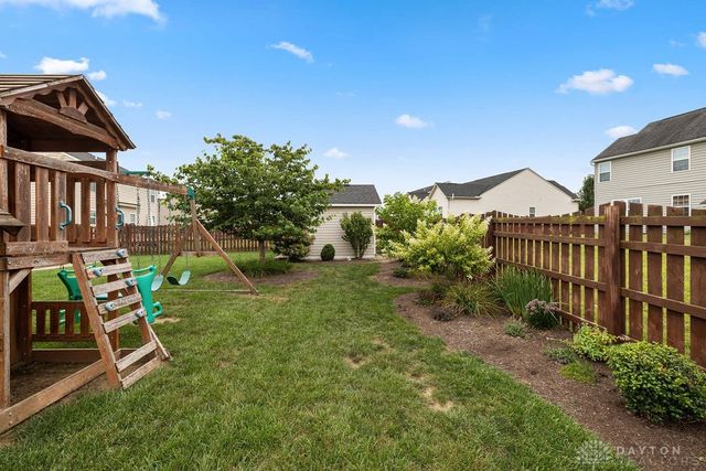 1475 Artesian Lane, Fairborn, OH 45324