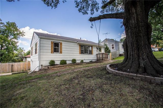 4354 Yecker Avenue, Kansas City, KS 66104